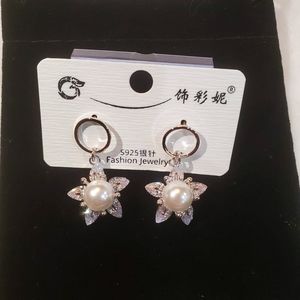Accessories &jewelry